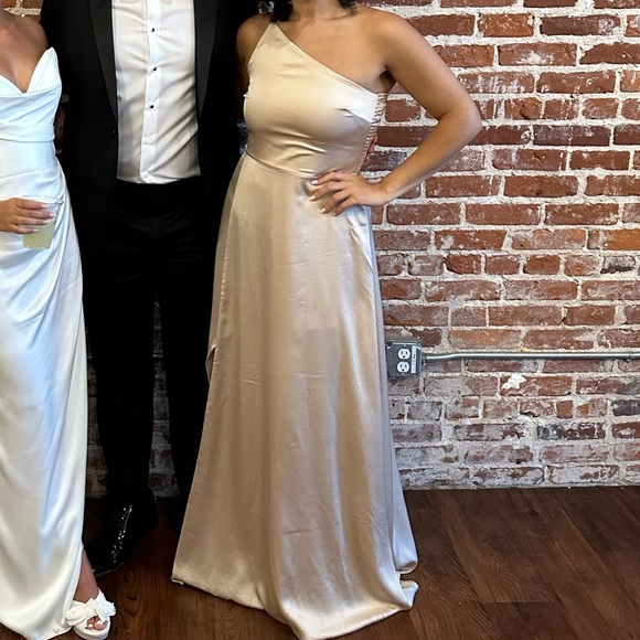 Unhemmed Show Me Your Mumu Shannon dress, champagne luxe satin, size large - Picture 5 of 5